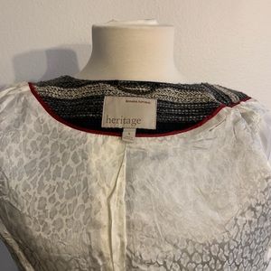 Banana Republic Jackets & Coats - Tweed jacket with beautiful golden details Banana Republic Jackets & Coats - Tweed jacket with beautiful golden details